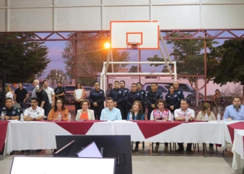 LLEVAN GOBIERNO ESTATAL Y MUNICIPAL MESA DE TRABAJO A VILLA BONITA