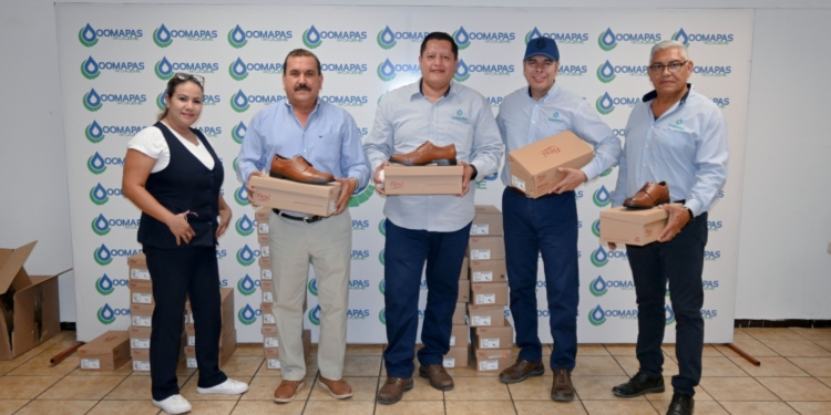 APOYA EL OOMAPASC A EMPLEADOS DEL ORGANISMO PARA UN BUEN DESEMPEÑO DEL SERVICIO PÚBLICO