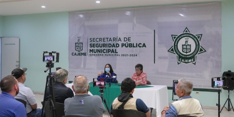 IMPULSA AYUNTAMIENTO JORNADA POR LA SALUD MENTAL EN EL CETIS 69