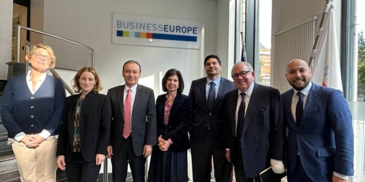 MOSTRAMOS VIRTUDES DEL PLAN SONORA ANTE MÁS DE CINCO MIL EMPRESAS EN EUROPA: ALFONSO DURAZO