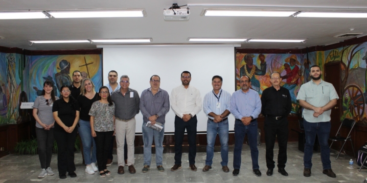 BRINDA CAPACITACION EL OOMAPAS A CANIRAC PARA CORRECTO USO DE DESCARGAS A RED SANITARIA