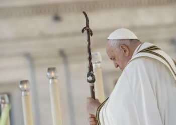 CANCELAN EL VIAJE DEL PAPA FRANCISCO A DUBÁI POR RECOMENDACIÓN MÉDICA