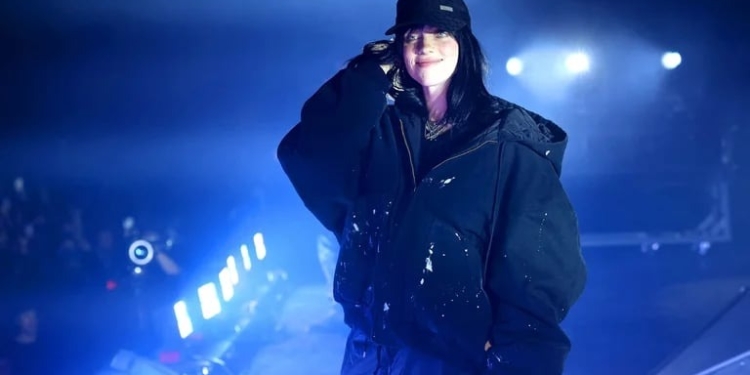 “PUEDEN BESARME EL CULO”: BILLIE EILISH