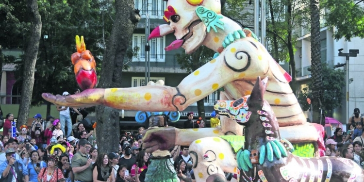 DESFILAN LOS MUERTOS EN LA CIUDAD DE MEXICO