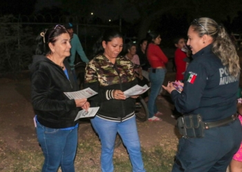 PROGRAMAS PREVENTIVOS DE LA SSPM ATIENDE Y ESCUCHA NECESIDADES DE LAS Y LOS VECINOS DE LA RUSSO VOGEL