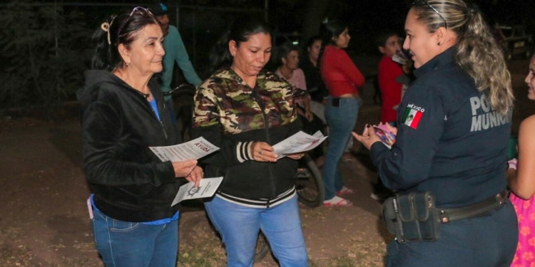 PROGRAMAS PREVENTIVOS DE LA SSPM ATIENDE Y ESCUCHA NECESIDADES DE LAS Y LOS VECINOS DE LA RUSSO VOGEL