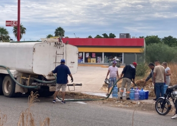 SE INICIA EL REPARTO DE AGUA EN PIPAS PARA COLONIAS DEL PONIENTE DE LA CIUDAD