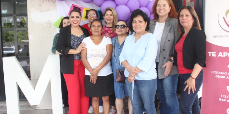 INSTITUTO CAJEMENSE DE LA MUJER REALIZA BAZAR MUJERES EMPRENDEDORAS
