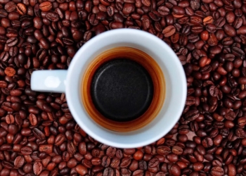 ¿QUÉ SUCEDE SI CONSUMES MUCHA CAFEÍNA? PROFECO TE LO DICE