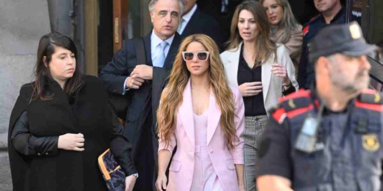 SHAKIRA ADMITE HABER HECHO FRAUDE CONTRA ESPAÑA Y PAGARÁ 135 MILLONES DE PESOS PARA NO IR A LA CARCEL