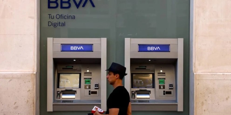 NUEVA COMISIÓN  DE 25 Y 50 PESOS  POR RETIRO DE BBVA EN 2024