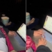 UNA MUJER SE LLEVA SU COMPUTADORA PARA TRABAJAR EN EL CINE, PERO SU JEFE LE HACE VIDEOLLAMADA