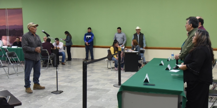 ATIENDE LAMARQUE CANO PETICIONES DE CAJEMENSES A TRAVÉS DE AUDIENCIA CIUDADANA
