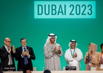 ACUERDO HISTÓRICO EN LA COP28 PARA EL INICIO DEL FIN DE LA ERA DE LOS COMBUSTIBLES FÓSILES