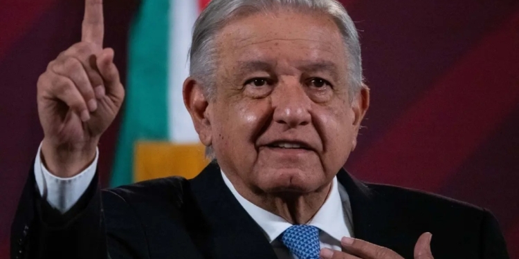 AMLO DA RECOMENDACIÓN A VOTANTES DE EU SOBRE CÓMO VOTAR