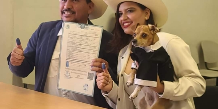 PERRHIJO ASISTE COMO TESTIGO DE HONOR A ENLACE CIVIL