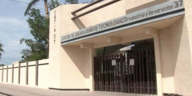 PIDEN NO PAGAR REINSCRIPCIONES EN EL CBTIS 37, HASTA NUEVO AVISO