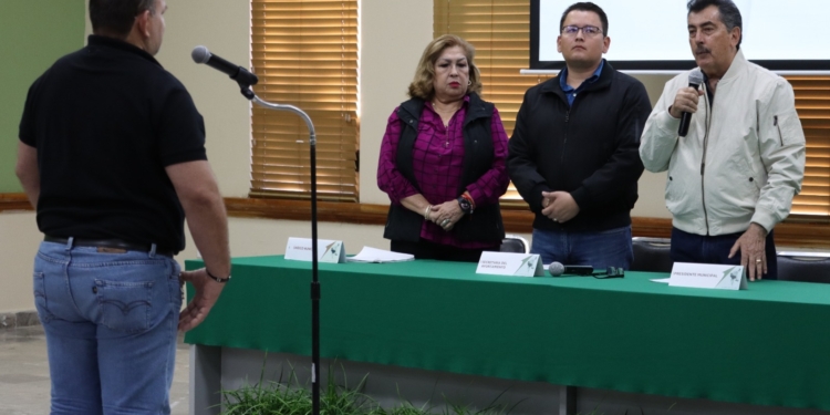 ATIENDE ALCALDE PETICIONES DE CAJEMENSES MEDIANTE EL PROGRAMA DE ATENCIÓN Y PARTICIPACIÓN CIUDADANA