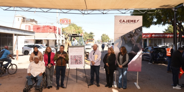 INICIA OBRA DE CONSTRUCCIÓN DE CRUCERO CON CONCRETO HIDRÁULICO EN CALLE TABASCO Y VICENTE PADILLA