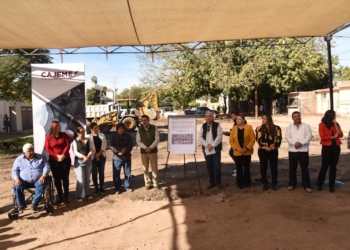 DA LAMARQUE CANO BANDERAZO A PAVIMENTACIÓN EN CALLE TETABIATE
