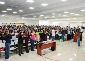 TOMAN PROTESTA A LOS COMITÉS DEL VOLUNTARIADO SOCIAL DE DIF CAJEME