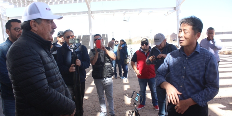LAMARQUE CANO REALIZA RECORRIDO EN LA CONSTRUCCIÓN DE LA EMPRESA DE AUTOPARTES KYUNGSHIN