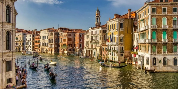 VENECIA ANUNCIA QUE SE NECESITARÁ BOLETO ESPECIAL PARA ENTRAR