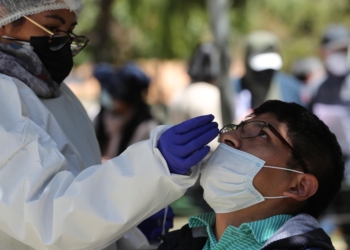 OMS ADVIERTE QUE LA PANDEMIA DE COVID-19 CONTINÚA, CON AÚN MILES DE HOSPITALIZADOS