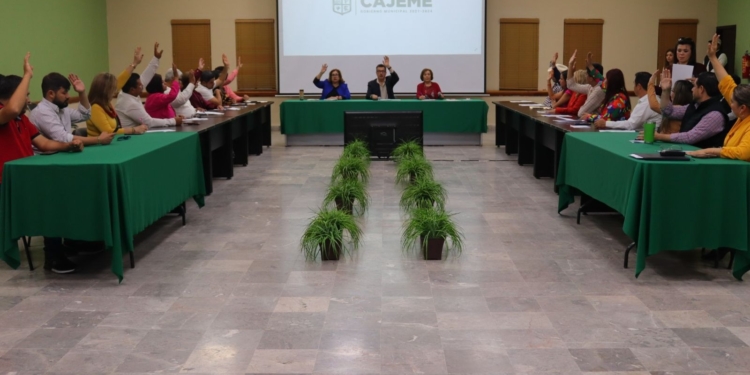 ATIENDE CABILDO ABIERTO PETICIÓN ESTUDIANTIL PARA MEJORA DE INFRAESTRUCTURA VIAL