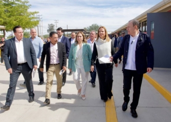 SUPERVISA GOBERNADOR DURAZO AVANCES DE OBRA CENTRO PARA ADULTOS MAYORES