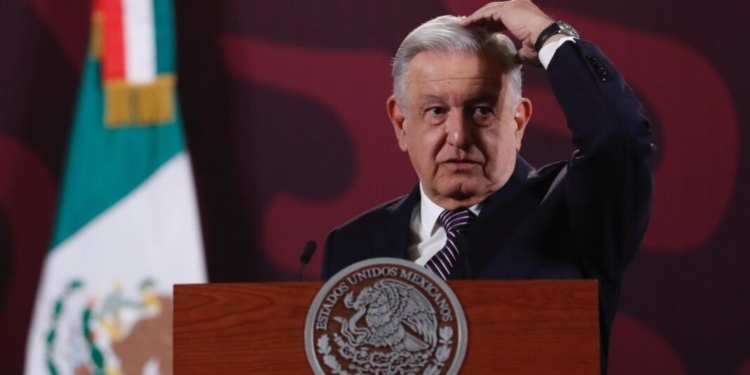 AL MOVIMIENTO DE LA 4-T NO LO DETIENE NADIE: LÓPEZ OBRADOR