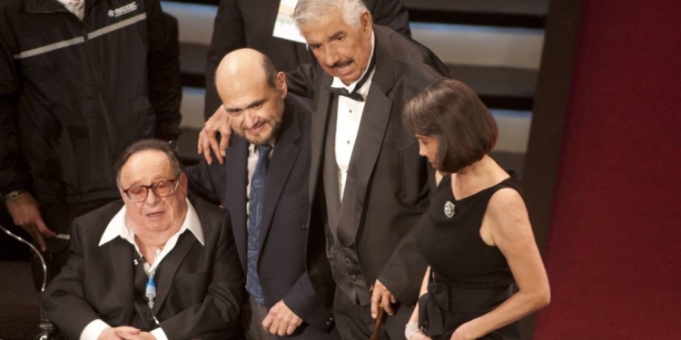 ¿QUIÉN ES QUIÉN? REVELAN POSIBLE ELENCO DE LA BIOSERIE DE “CHESPIRITO”