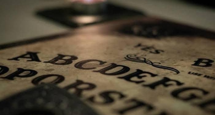 ALUMNOS DE PRIMARIA JUEGAN A LA OUIJA Y DOS QUEDAN INCONSCIENTES