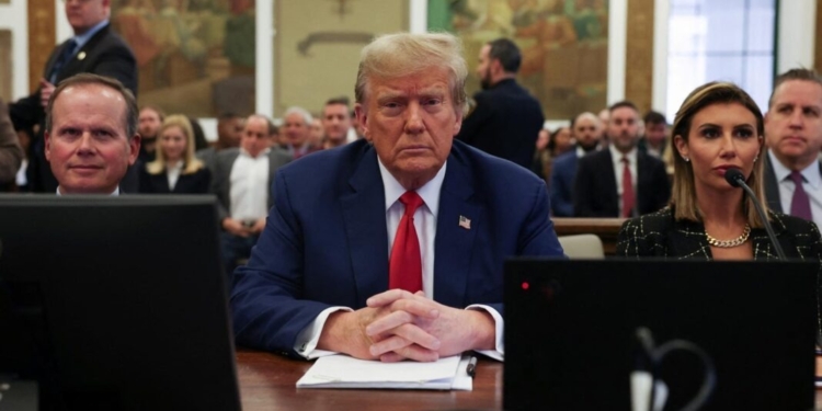 JUEZ DEL CASO TRUMP EN NUEVA YORK PERMITIRÁ TESTIFICAR A ACTRIZ PORNO Y EXABOGADO