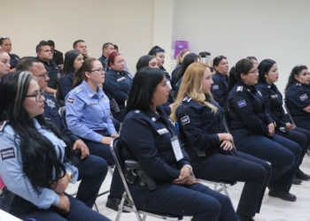 CAPACITAN A LAS Y LOS AGENTES DE LA SSPM EN EL MANEJO DE EMOCIONES
