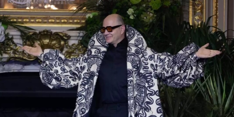 ¡HUGO LOMBARDI TOMA PARIS FASHION WEEK! ‘BETTY, LA FEA’ REGRESA