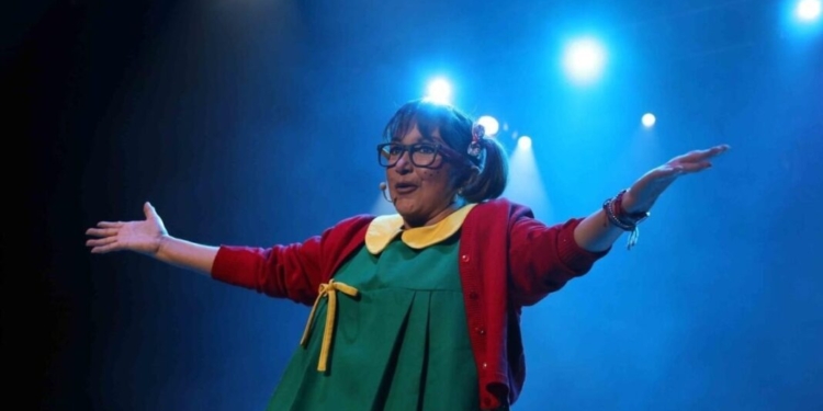 CON 50 AÑOS DE TRAYECTORIA, LA “CHILINDRINA” SE RETIRA DE LOS ESCENARIOS