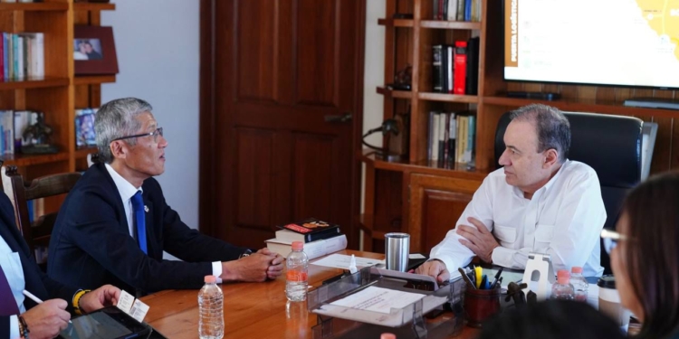 SOSTIENE GOBERNADOR REUNIÓN CON DIRECTIVOS DE EMPRESA JAPONESA MITSUI