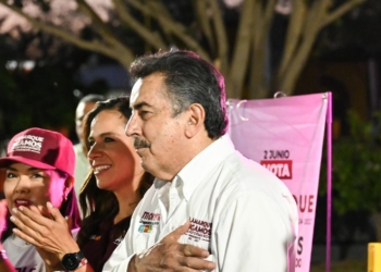 RECIBE JAVIER LAMARQUE RESPALDO VECINAL DE LAS COLONIAS EL TÚNEL Y VILLA BONITA