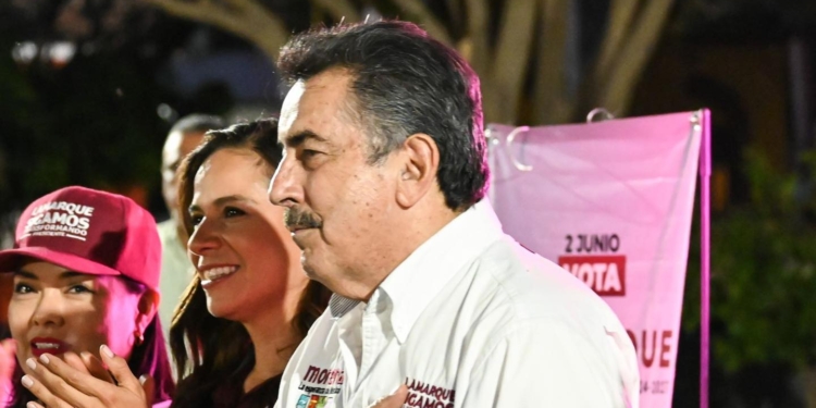 RECIBE JAVIER LAMARQUE RESPALDO VECINAL DE LAS COLONIAS EL TÚNEL Y VILLA BONITA