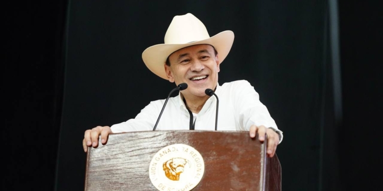 ACOMPAÑA GOBERNADOR A GANADEROS EN ASAMBLEA GENERAL DE UGRS