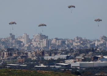 EU Y EGIPTO FACILITAN AYUDA A GAZA POR PASO DE KEREM SHALOM
