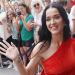 KATY PERRY REVELA LA LETRA DE WOMAN’S WORLD EN UN DESFILE DE MODA