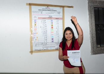 DENI GASTELUM BARRERAS RECIBE CONSTANCIA DE MAYORÍA COMO DIPUTADA LOCAL POR EL DISTRITO 16