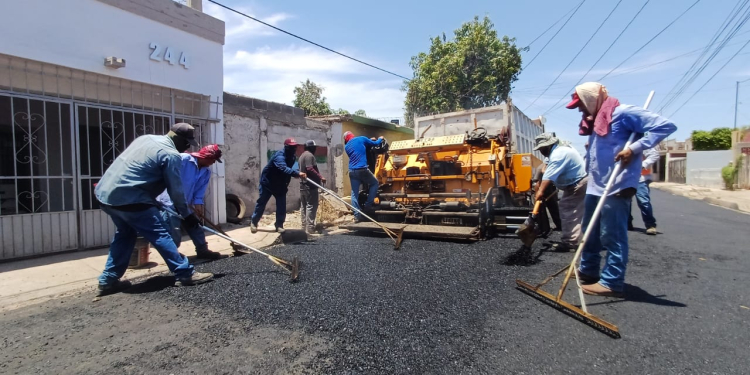 CUENTA MUNICIPIO CON NUEVA MAQUINARIA PARA RECARPETEO