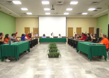 APRUEBA CABILDO RENUNCIA DE ANABEL ACOSTA ISLAS AL CARGO DE REGIDORA PROPIETARIA