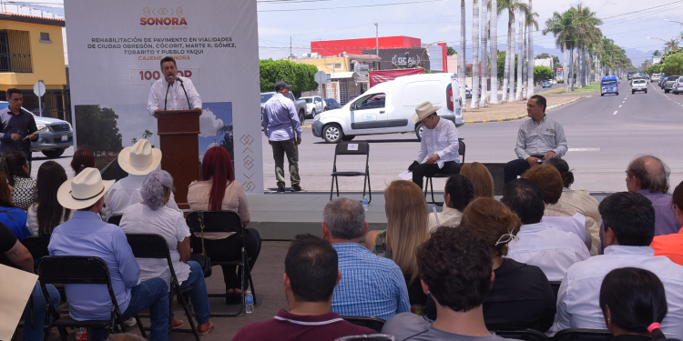 ENTREGAN ALCALDE Y GOBERNADOR OBRAS DE PAVIMENTACIÓN EN CAJEME