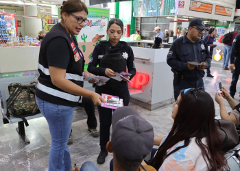 TRABAJA SSPM Y PREVENCIÓN DEL DELITO DEL ESTADO EN VOLANTEO INFORMATIVO