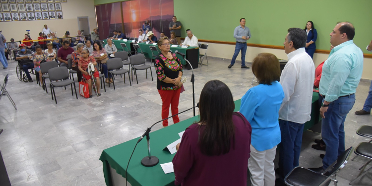 BENEFICIA PRESIDENTE MUNICIPAL A FAMILIAS DE CAJEME