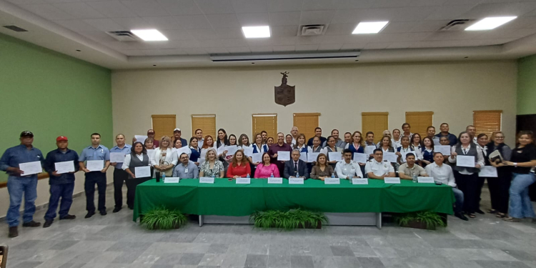 GOBIERNO MUNICIPAL RECONOCE A 51 TRABAJADORES SOBRESALIENTES DEL PRIMER CUATRIMESTRE 2024